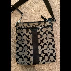 SALE!! Coach signature small crossbody bag